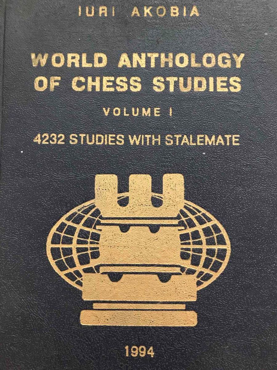 World anthology of chess studies. 4232 Studies with Stalemate